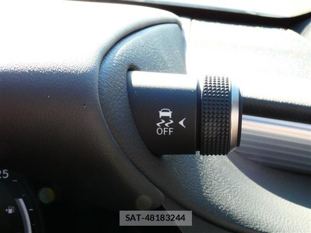 Lexus ES 2023-10 1744576-16