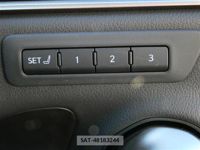 Lexus ES 2023-10 1744576-29