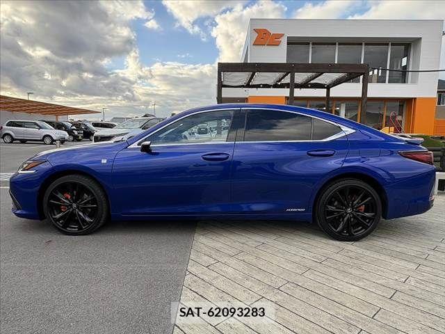 Lexus ES 2021-08 2081714-10