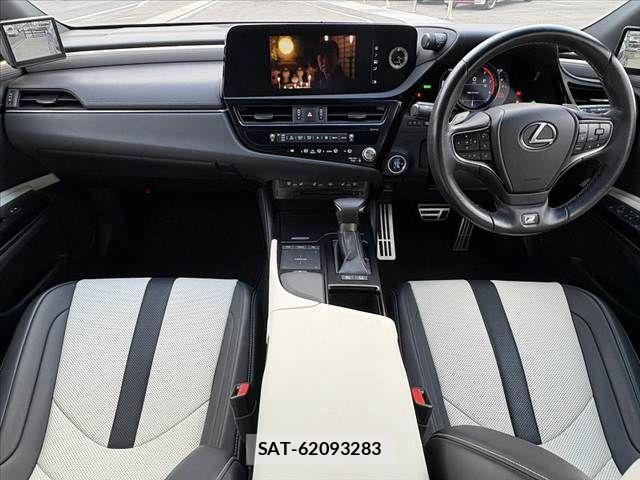 Lexus ES 2021-08 2081714-1