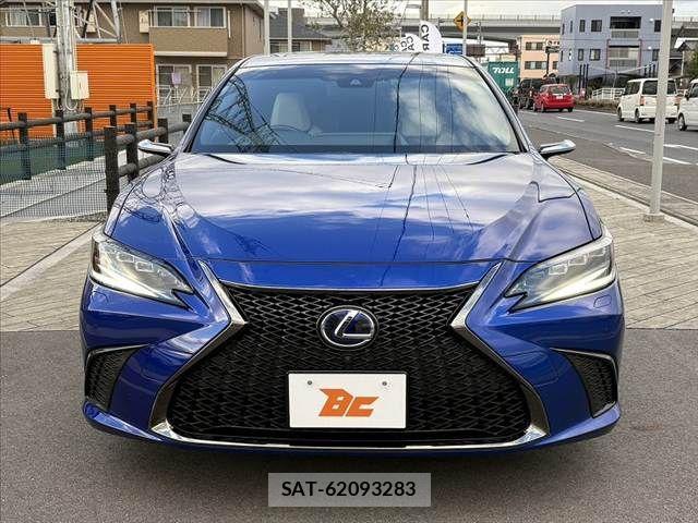 Lexus ES 2021-08 2081714-8