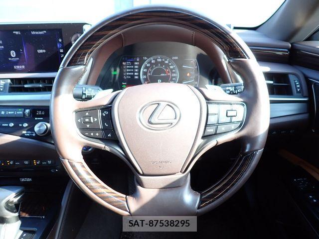Lexus ES 2020-10 2350482-13