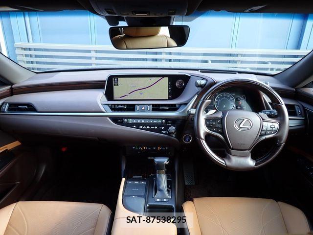 Lexus ES 2020-10 2350482-1