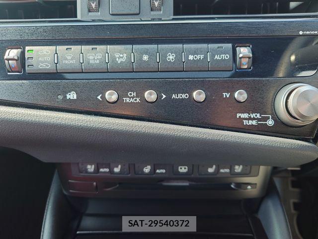 Lexus ES 2021-10 2962767-17