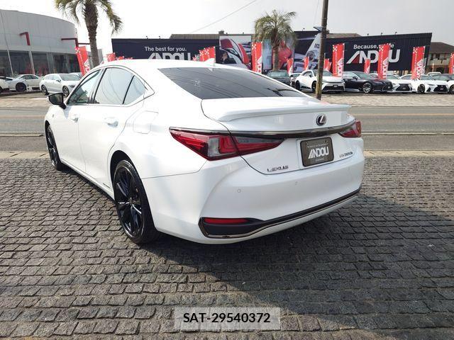 Lexus ES 2021-10 2962767-2