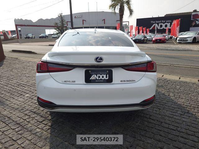 Lexus ES 2021-10 2962767-6