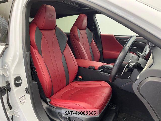 Lexus ES 2019-01 3377683-9