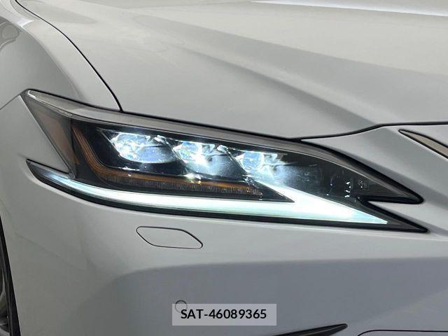 Lexus ES 2019-01 3377683-12