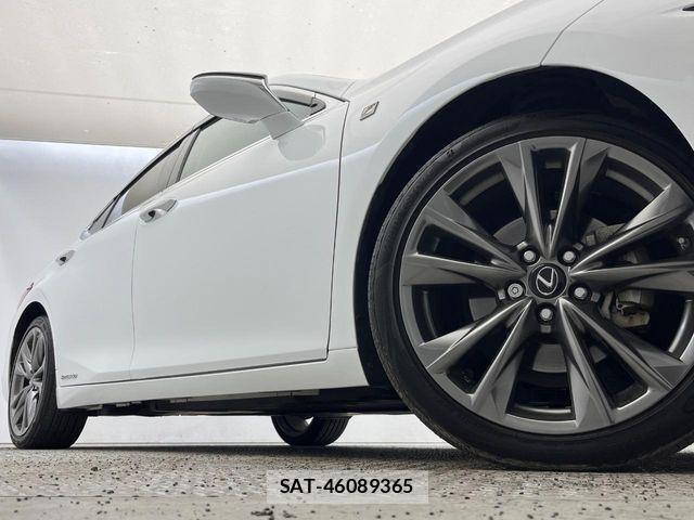 Lexus ES 2019-01 3377683-13
