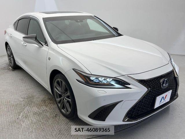 Lexus ES 2019-01 3377683-16