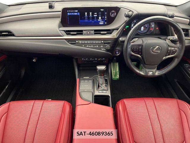 Lexus ES 2019-01 3377683-1