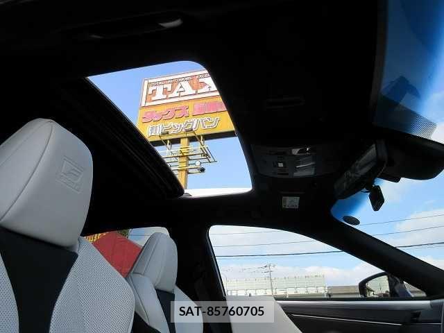 Lexus ES 2023-04 3674368-13
