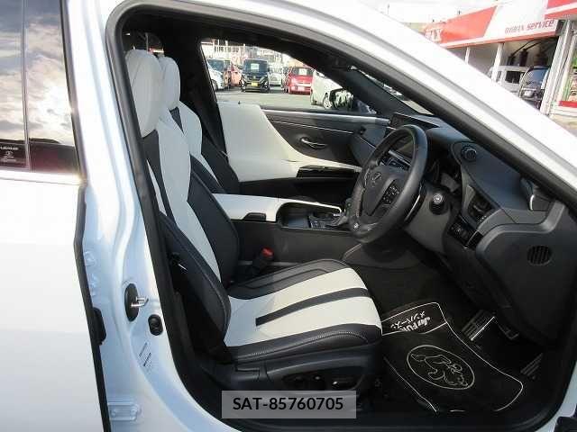 Lexus ES 2023-04 3674368-15