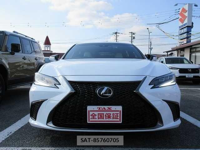 Lexus ES 2023-04 3674368-17