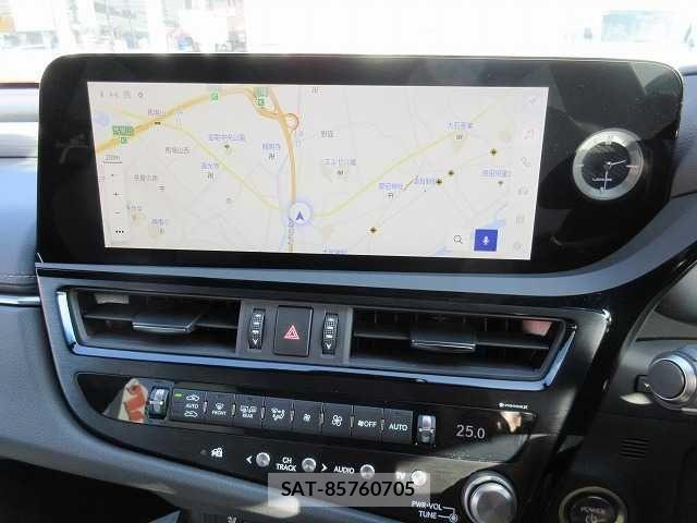 Lexus ES 2023-04 3674368-4