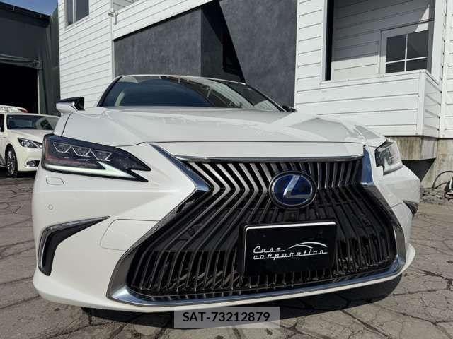 Lexus ES 2019-01 3771310-9