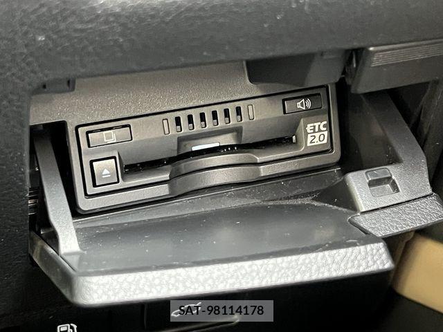 Lexus ES 2021-01 3771320-15
