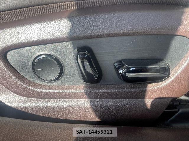 Lexus ES 2021-04 3833270-17