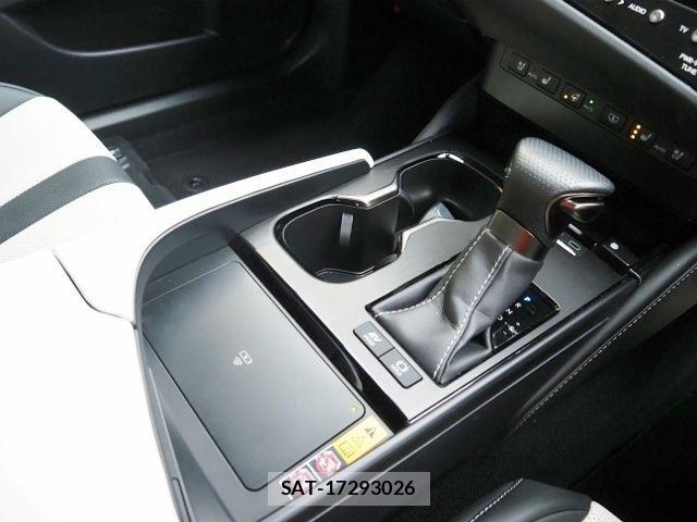 Lexus ES 2025-03 4044502-24