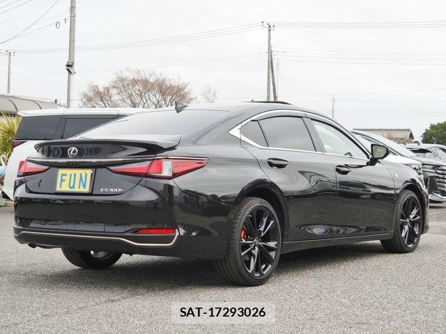 Lexus ES 2025-03 4044502-4