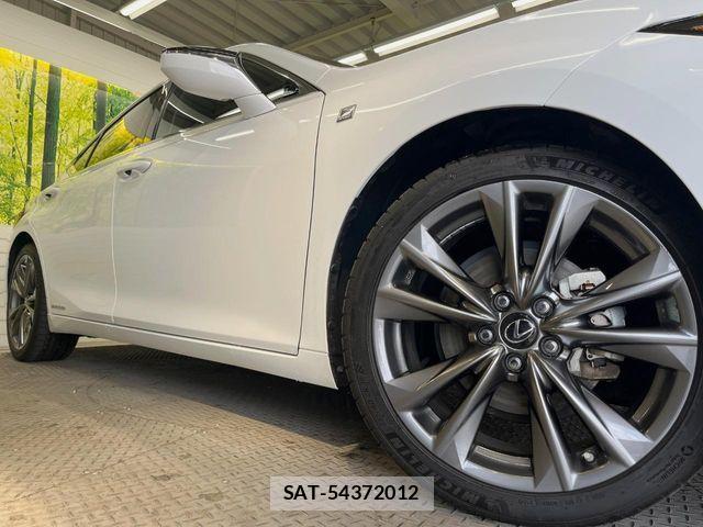 Lexus ES 2019-08 4044513-13