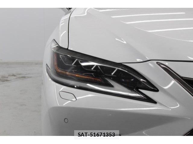 Lexus ES 2020-03 4110192-13