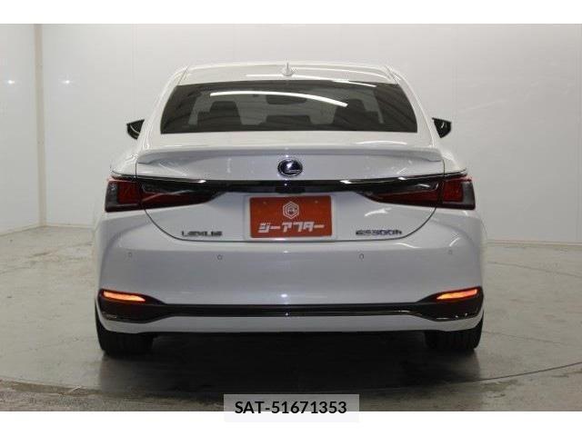 Lexus ES 2020-03 4110192-7