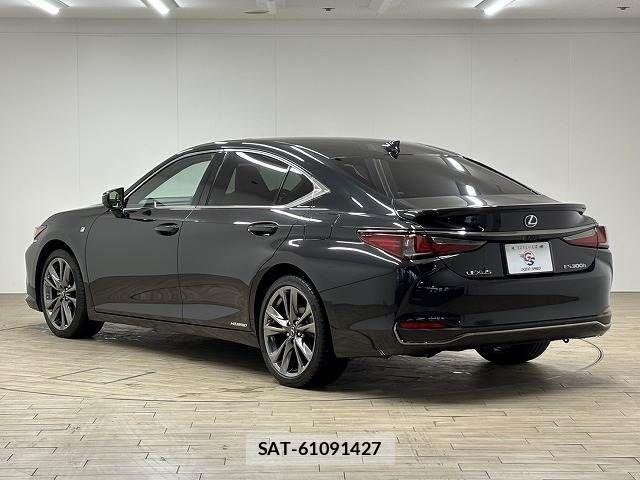 Lexus ES 2019-01 4139841-16