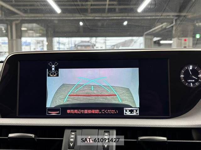 Lexus ES 2019-01 4139841-3