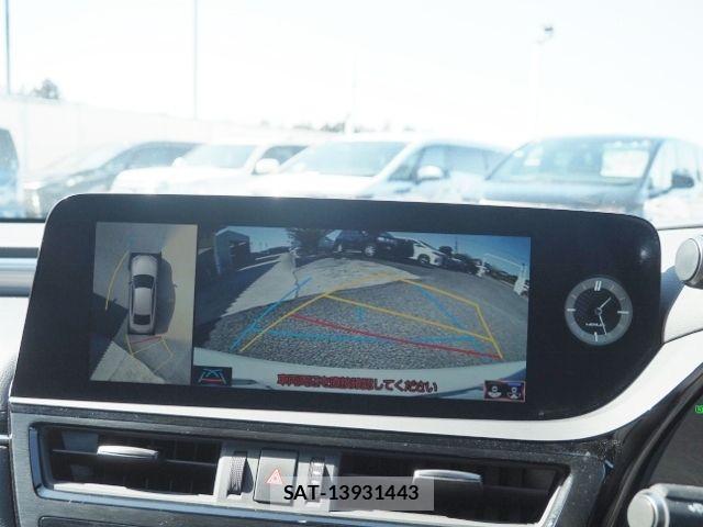 Lexus ES 2022-07 4326133-18
