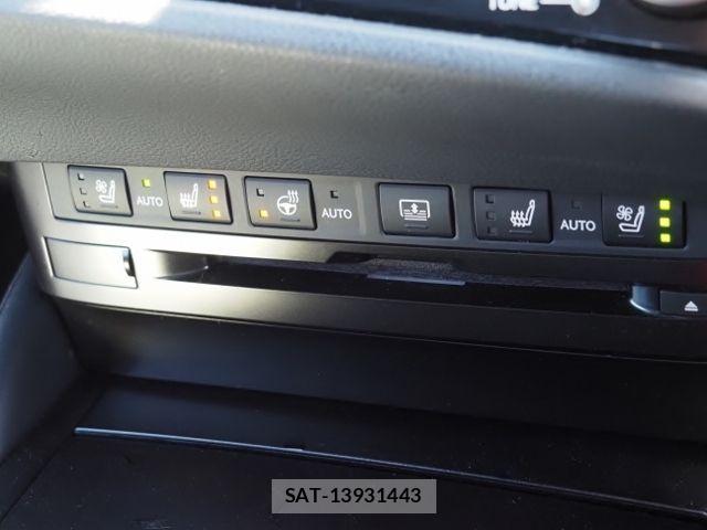 Lexus ES 2022-07 4326133-25