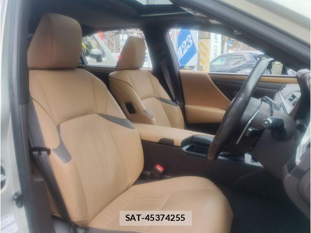 Lexus ES 2021-02 4964057-4