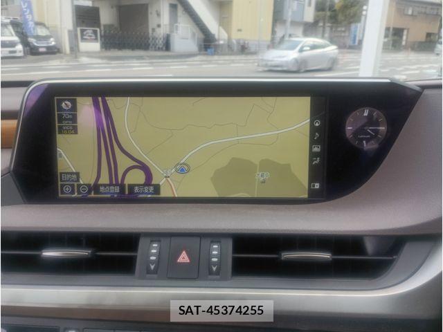 Lexus ES 2021-02 4964057-8