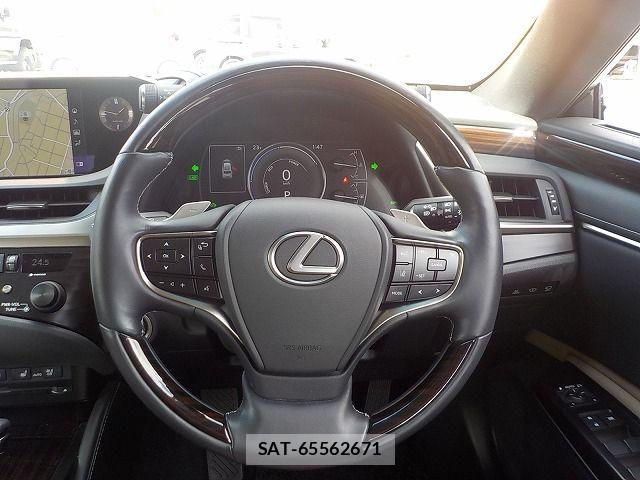 Lexus ES 2019-03 5870792-6