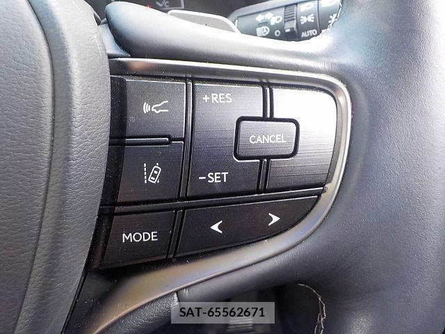 Lexus ES 2019-03 5870792-8