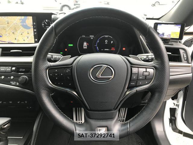 Lexus ES 2019-03 5870791-17