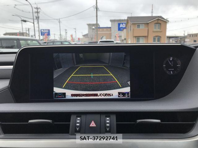 Lexus ES 2019-03 5870791-19