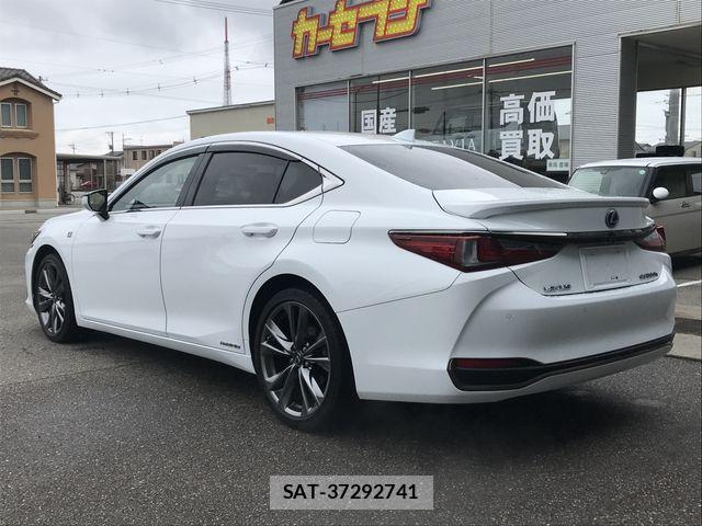 Lexus ES 2019-03 5870791-7