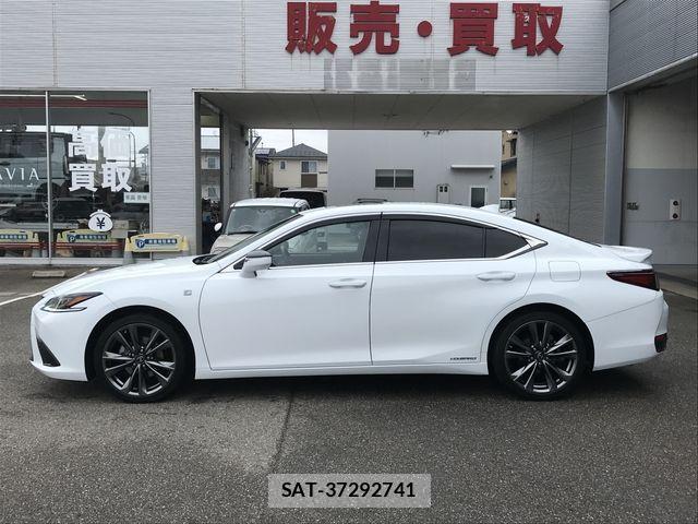Lexus ES 2019-03 5870791-8