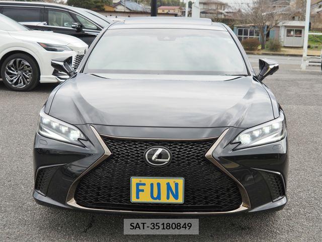 Lexus ES 2023-02 5870789-1