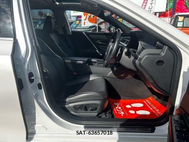 Lexus ES 2019-12 6003107-10