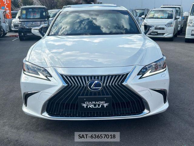 Lexus ES 2019-12 6003107-1