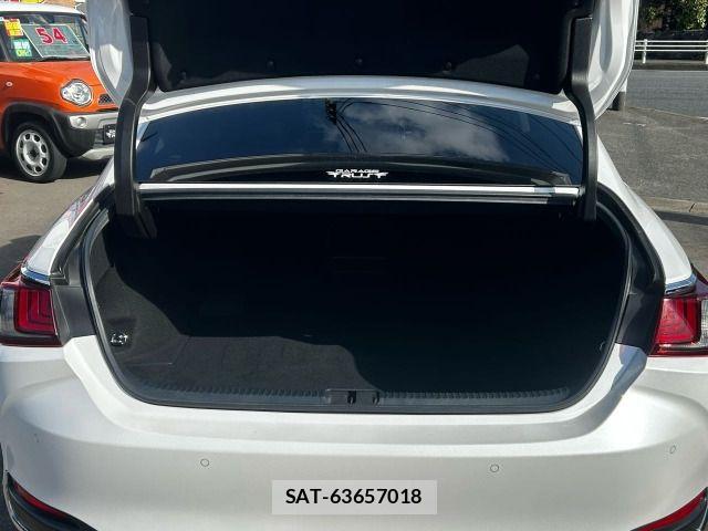 Lexus ES 2019-12 6003107-23