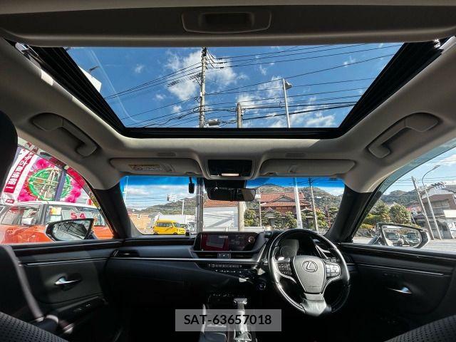 Lexus ES 2019-12 6003107-28