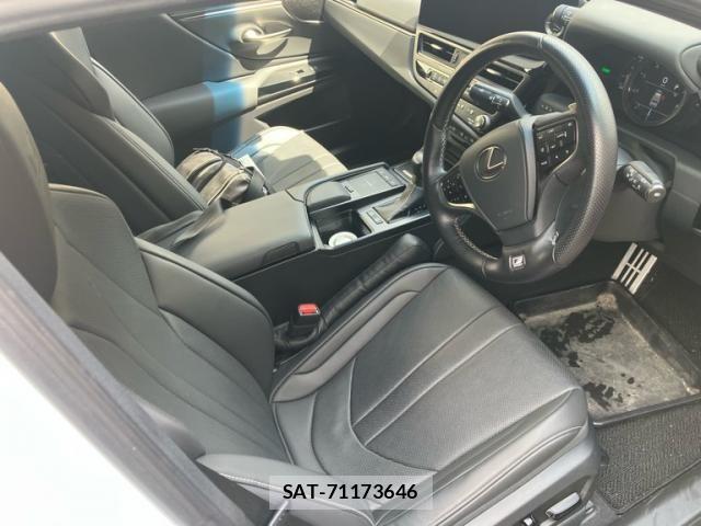 Lexus ES 2021-10 6304950-12