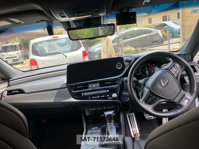 Lexus ES 2021-10 6304950-16