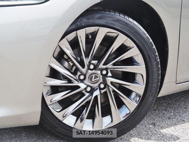 Lexus ES 2024-07 6526493-9
