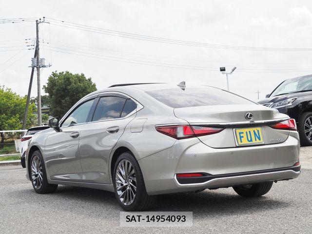 Lexus ES 2024-07 6526493-5