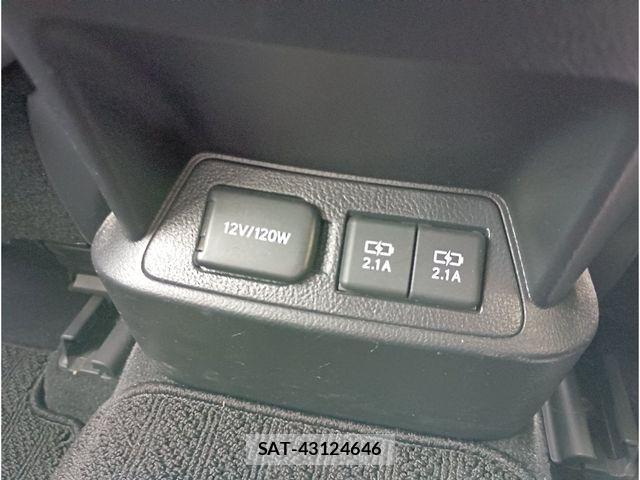 Lexus ES 2019-02 6612780-11