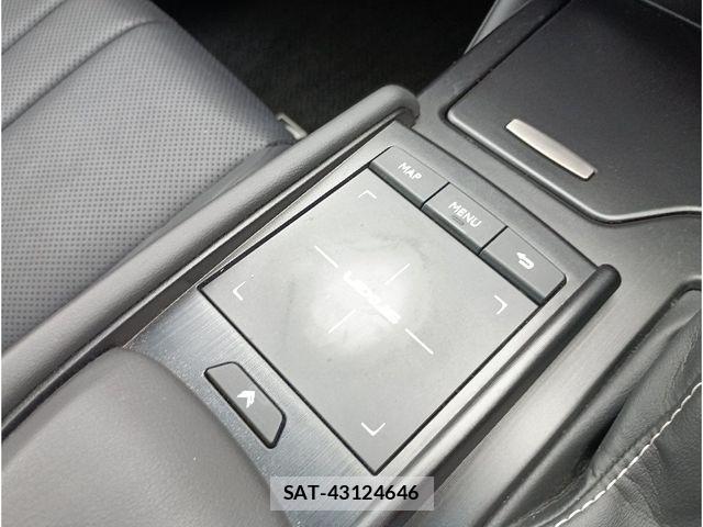Lexus ES 2019-02 6612780-20